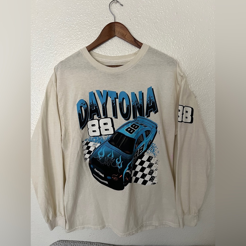 Daytona 88 Cream Long Sleeve Tee